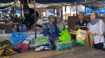 Pemkab Aceh Tenggara Bergerak Cepat Tangani Lansia yang Tinggal di Los Pajak Pagi Bersama Dua Anak Disabilitas Mental