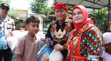 Senyum Anak Yatim Menghiasi Jumat Berkah, Kapolres Aceh Tenggara Salurkan Bantuan Penuh Kasih