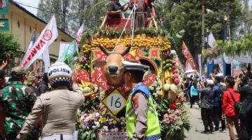 Festival Bunga dan Buah Karo 2026 Resmi Dibuka, Ribuan Pengunjung Padati Berastagi di Bawah Pengamanan Ketat