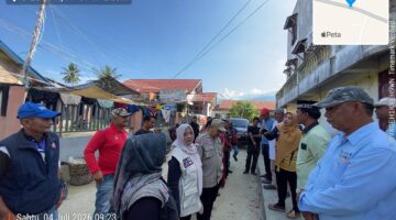 Kadis Sosial Bahagia Wati Turun Langsung ke Desa Kuning I, Pastikan Tak Ada Korban Banjir yang Terlewat Pendataan