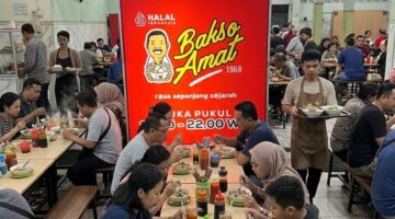 Legenda Kuliner Sejak 1968: Bakso Amat Kini Hadir di Jalan Batang Kuis, Tawarkan Kelezatan Iga Asli yang Menggoda Selera